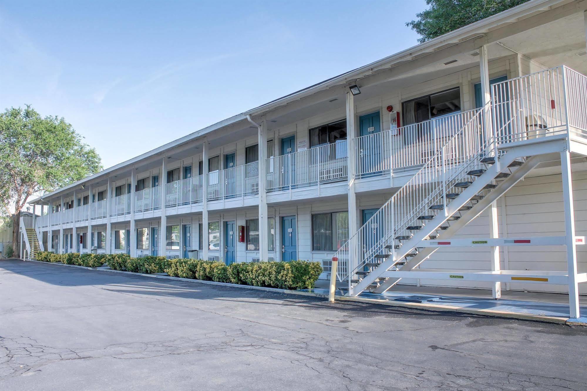 Motel 6-Bishop, Ca Kültér fotó